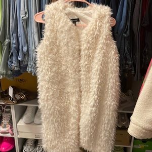Winter fur, Crème, not real fur bought at a boutique! Size small worn once